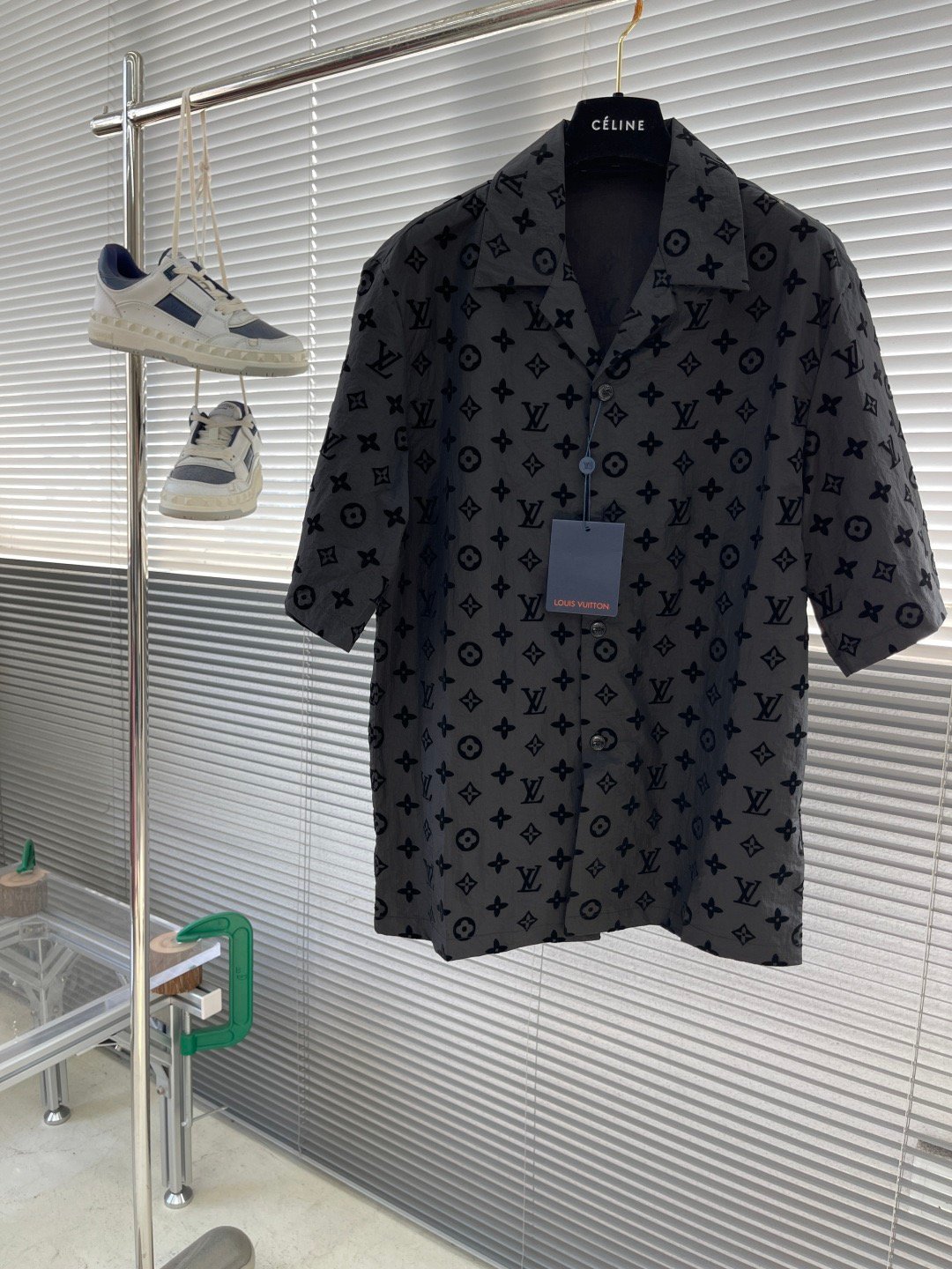 L X V  T-Shirt  Shorts £¨Suit£©SUNGLASSES