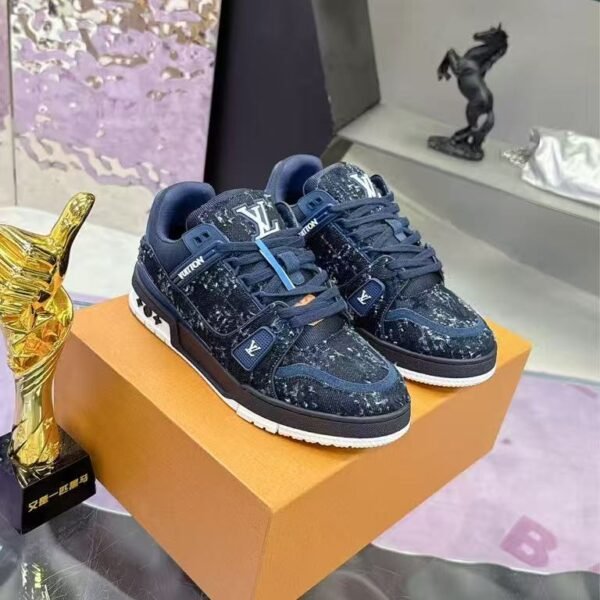 L X V Trainers SneakersSUNGLASSES