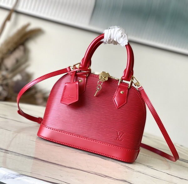 L X V Handbag 23.5x17.5zx11.5cm