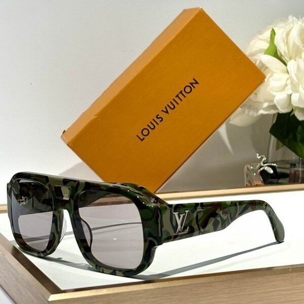 L X V SunglassesSUNGLASSES