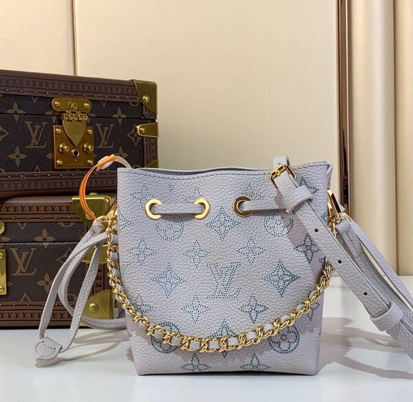 L X V Bucket Bags 13x11x10.5cm