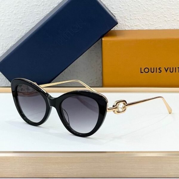 L X V SunglassesSUNGLASSES