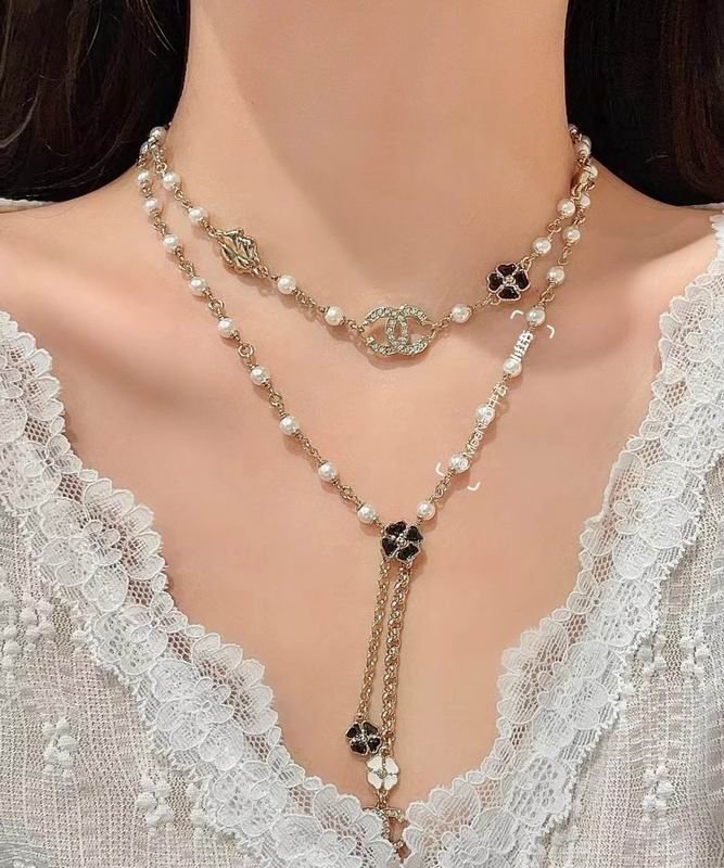 Chane NecklaceSUNGLASSES