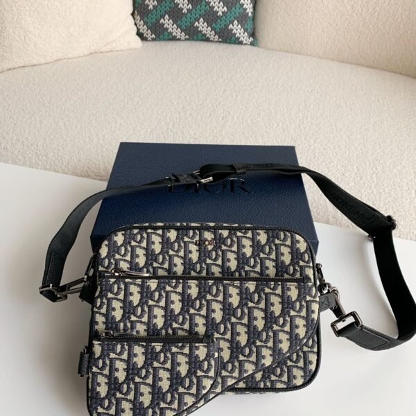 DR Oblique size:23*16.5*4.3cm