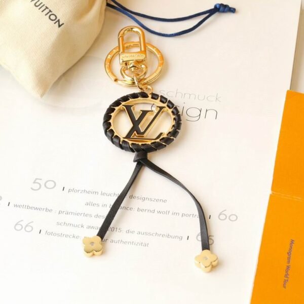 L X V Key Ring(Multiple colors)