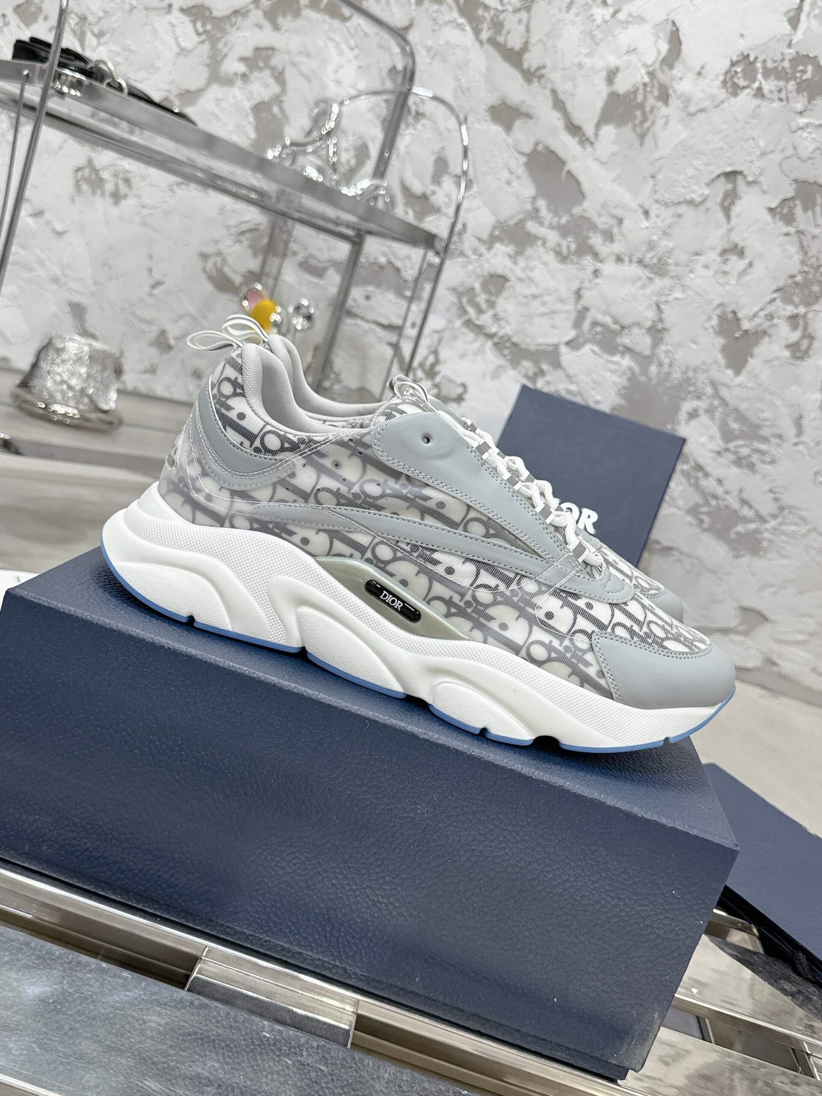 DR B30 SneakerSUNGLASSES