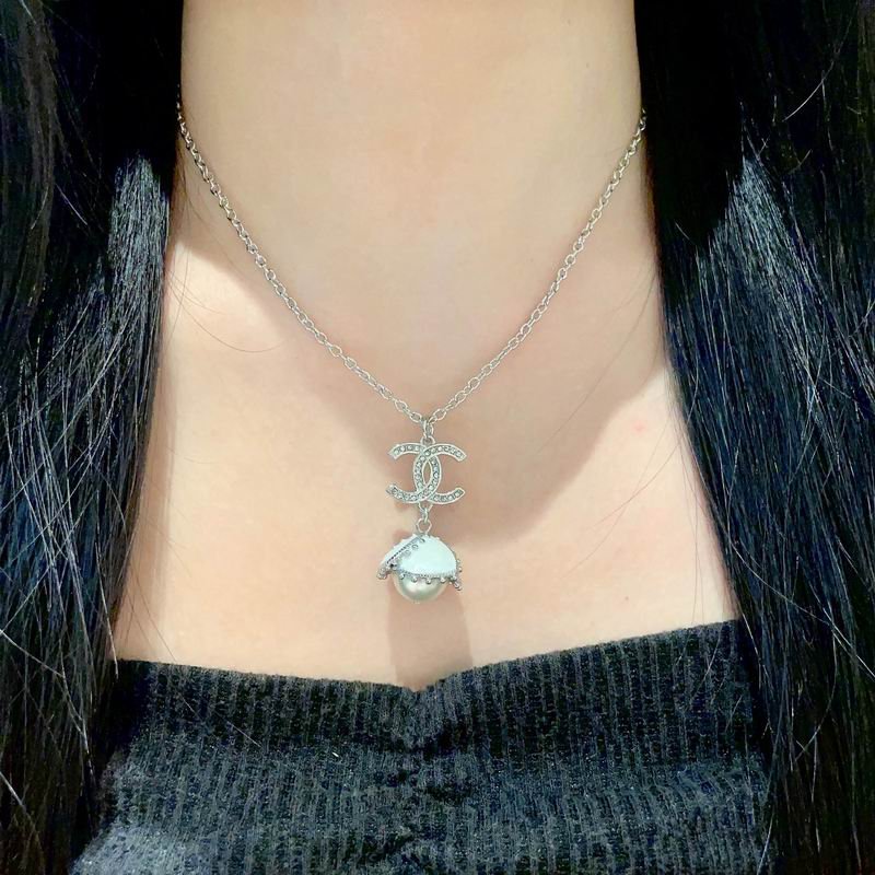 Chane NecklaceSUNGLASSES