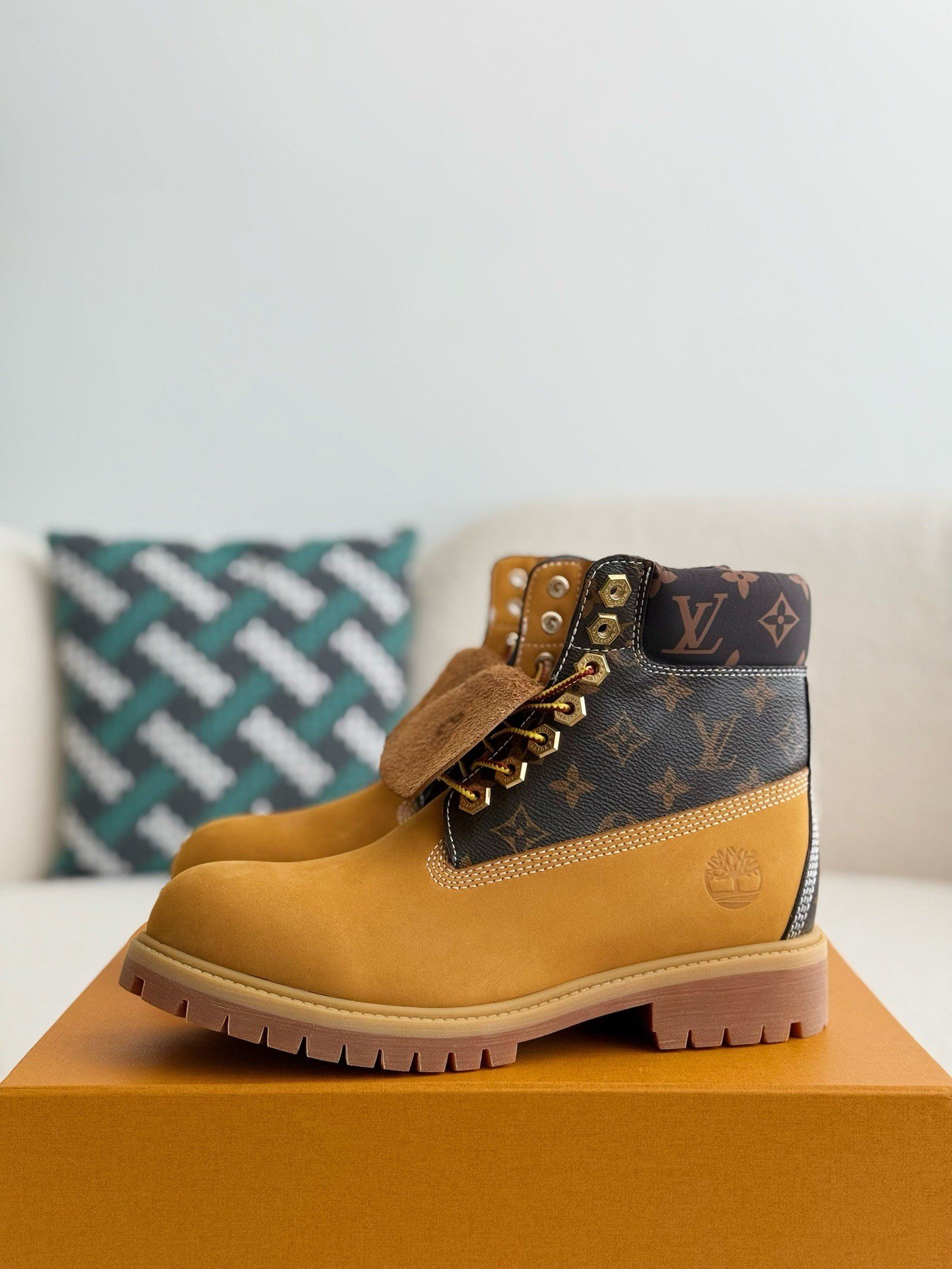 L X V x Timberland boots/Martin boots/bootsSUNGLASSES