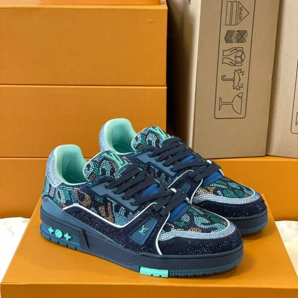 L X V TRAINER SneakersSUNGLASSES