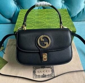 GUC Shoulder bag 23X15X11cm（Multiple colors）