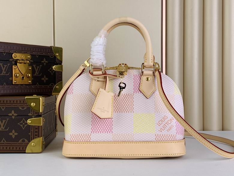 L X V Bag 23.5x17.5x11.5cm