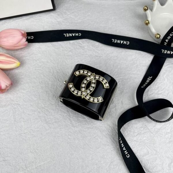 Chane BraceletsSUNGLASSES