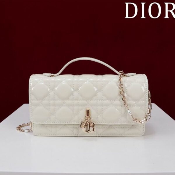 DR Shoulder bag 21X11.5X4.5cm（Multiple colors）