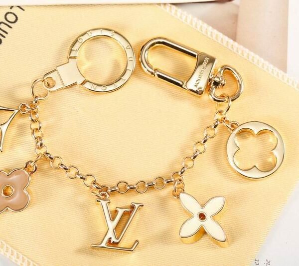 L X V Key Ring(Multiple styles)