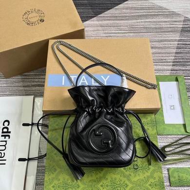 GUC Shoulder bag 19x15x8cm（Multiple colors）