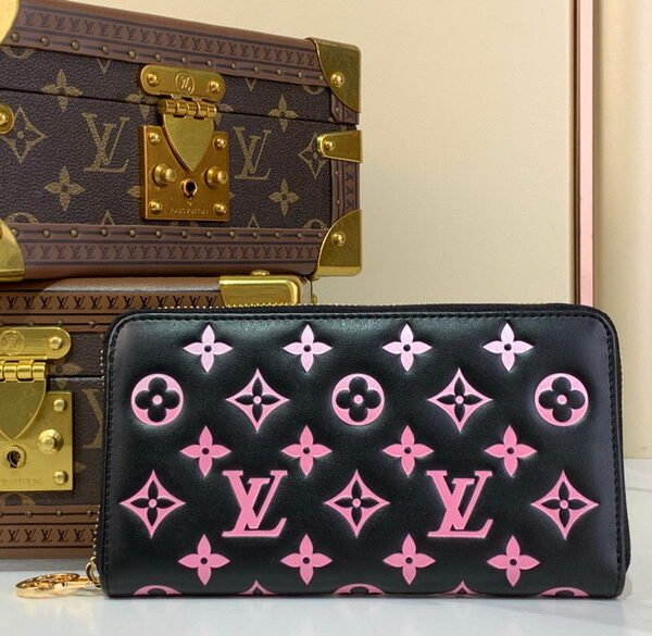L X V Wallets 19.5*10.5*2.5cm