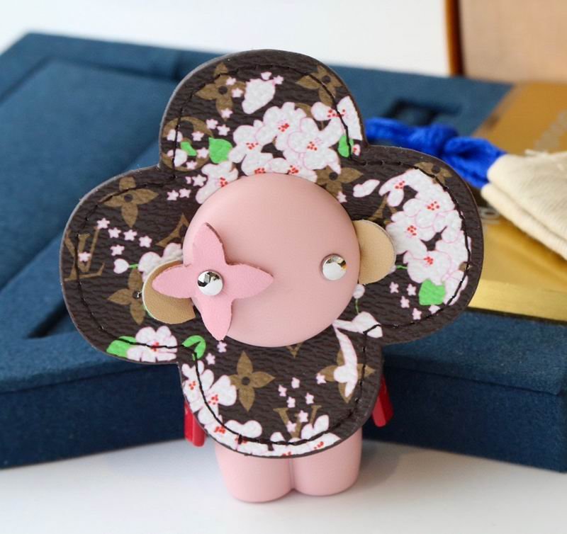 L X V Key Ring（Multiple styles）