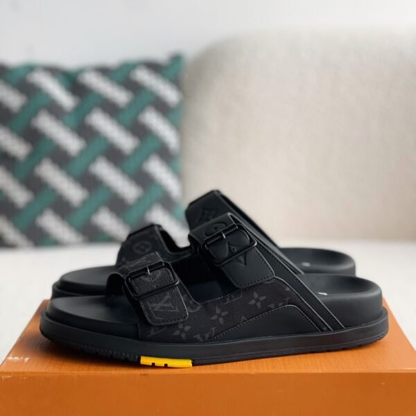 L X V MIAMI MULESUNGLASSES