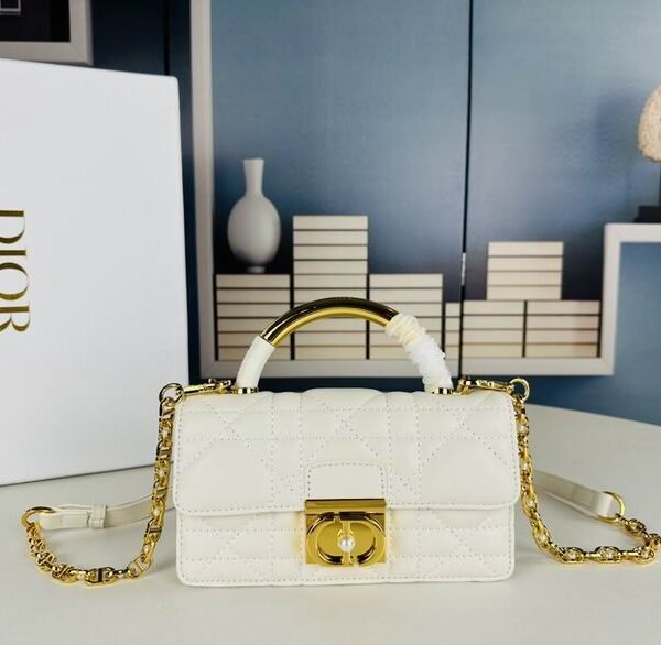 DR Shoulder bag 20X11X7cm(Multiple colors)