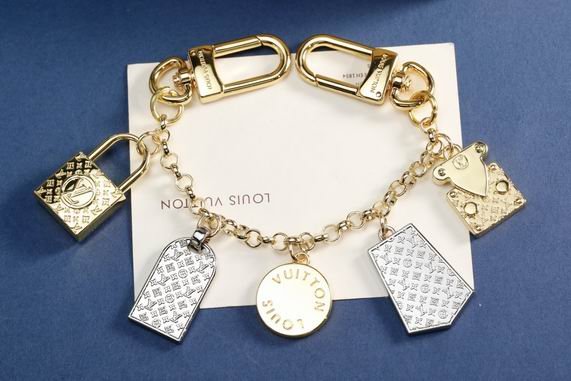 L X V Key Ring（Multiple colors）