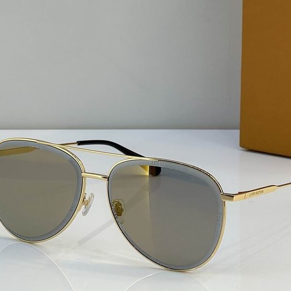 L X V SunglassesSUNGLASSES