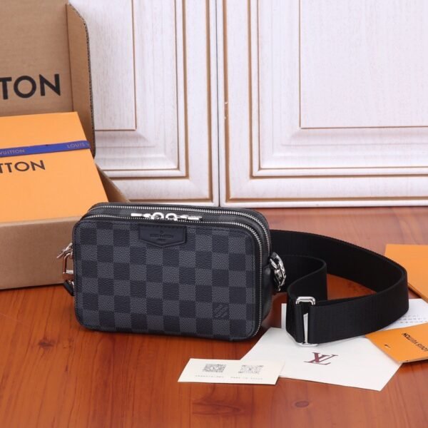 L X V ALPHA WEARABLE 18.5*11*6.5