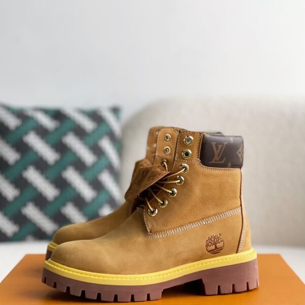 L X V & timberland Martin bootsSUNGLASSES