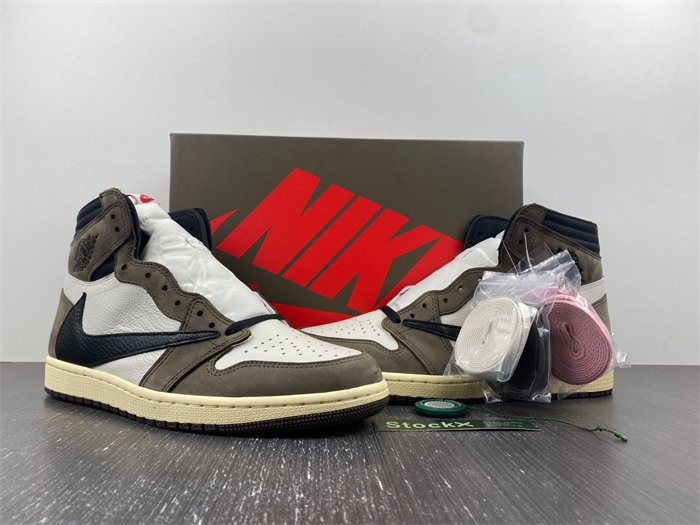 JRD 1 Retro High OG SP "Travis Scott" CD4487-100SUNGLASSES