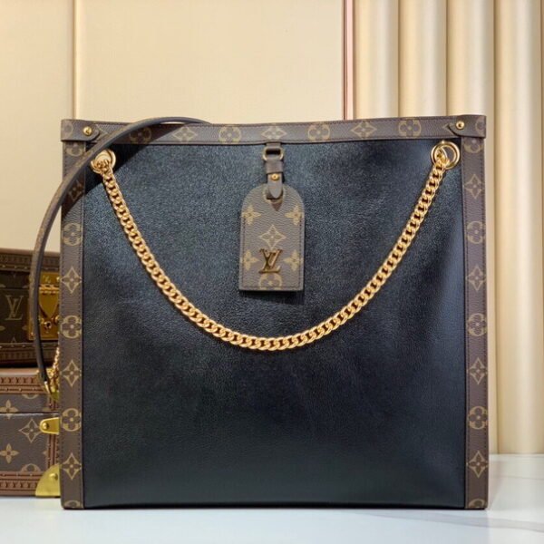 L X V Bucket Bags 37x36x10cm