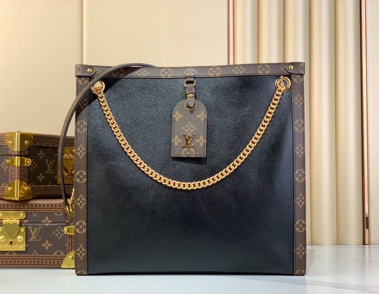 L X V Bucket Bags 37x36x10cm