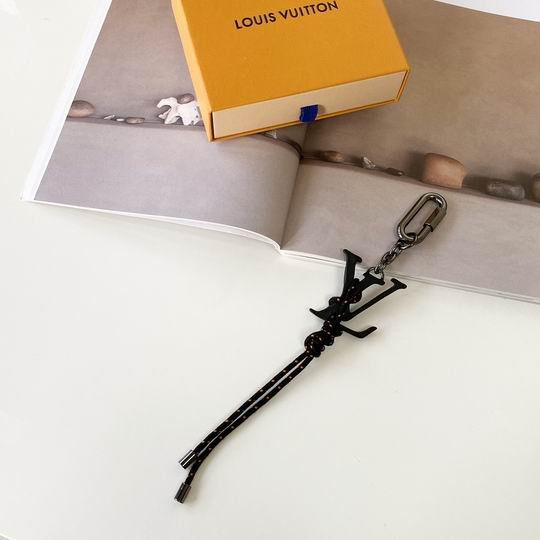 L X V Key Ring（Multiple colors）