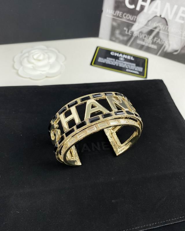 Chane BraceletsSUNGLASSES