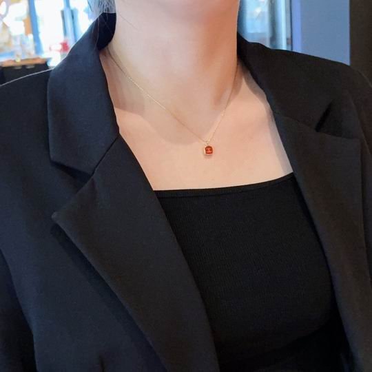 Chane NecklaceSUNGLASSES